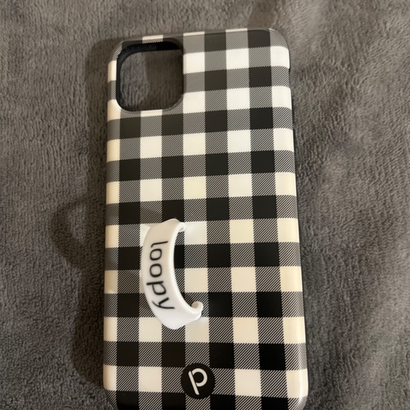 iPhone 11 Pro Max Covers - Picture 7 of 12